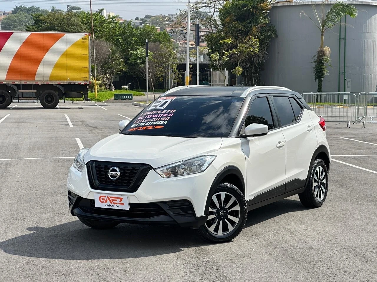 NISSAN KICKS