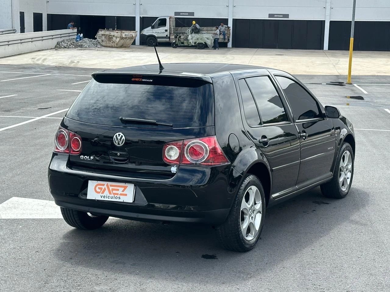 VOLKSWAGEN GOLF