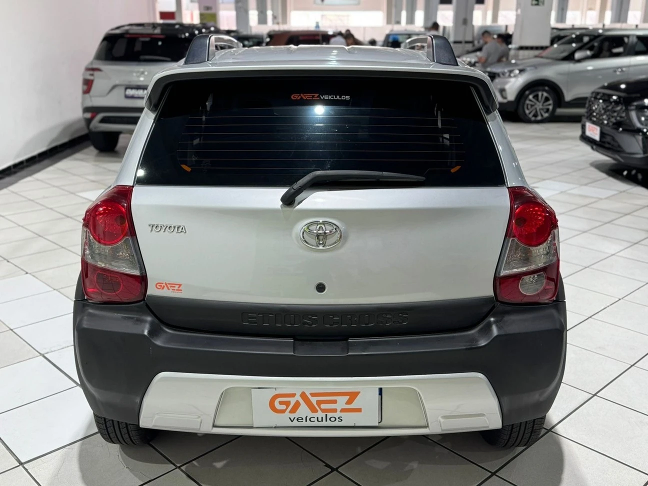TOYOTA ETIOS CROSS