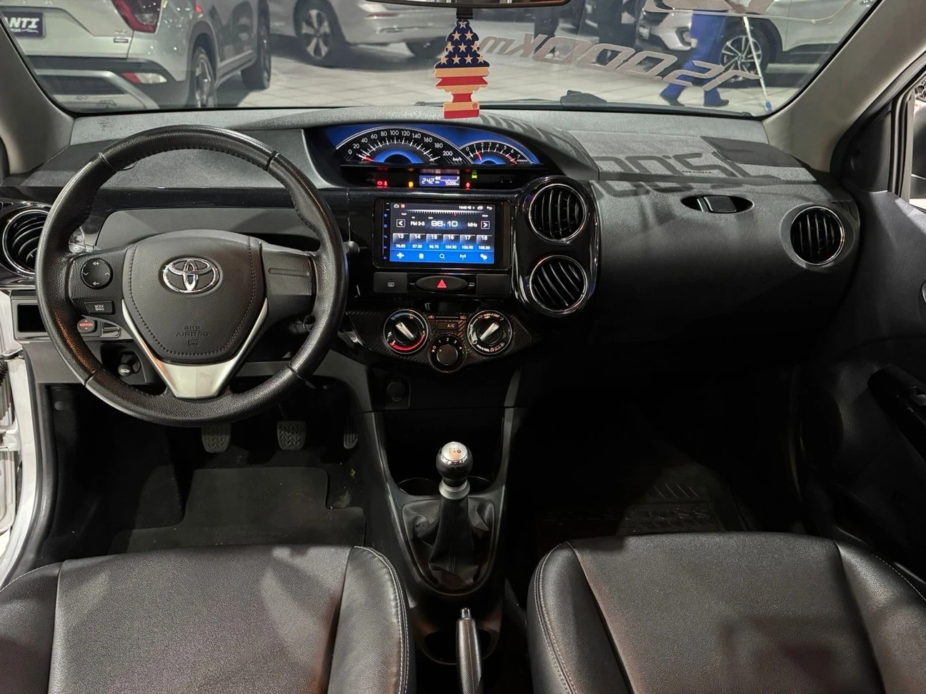 TOYOTA ETIOS CROSS