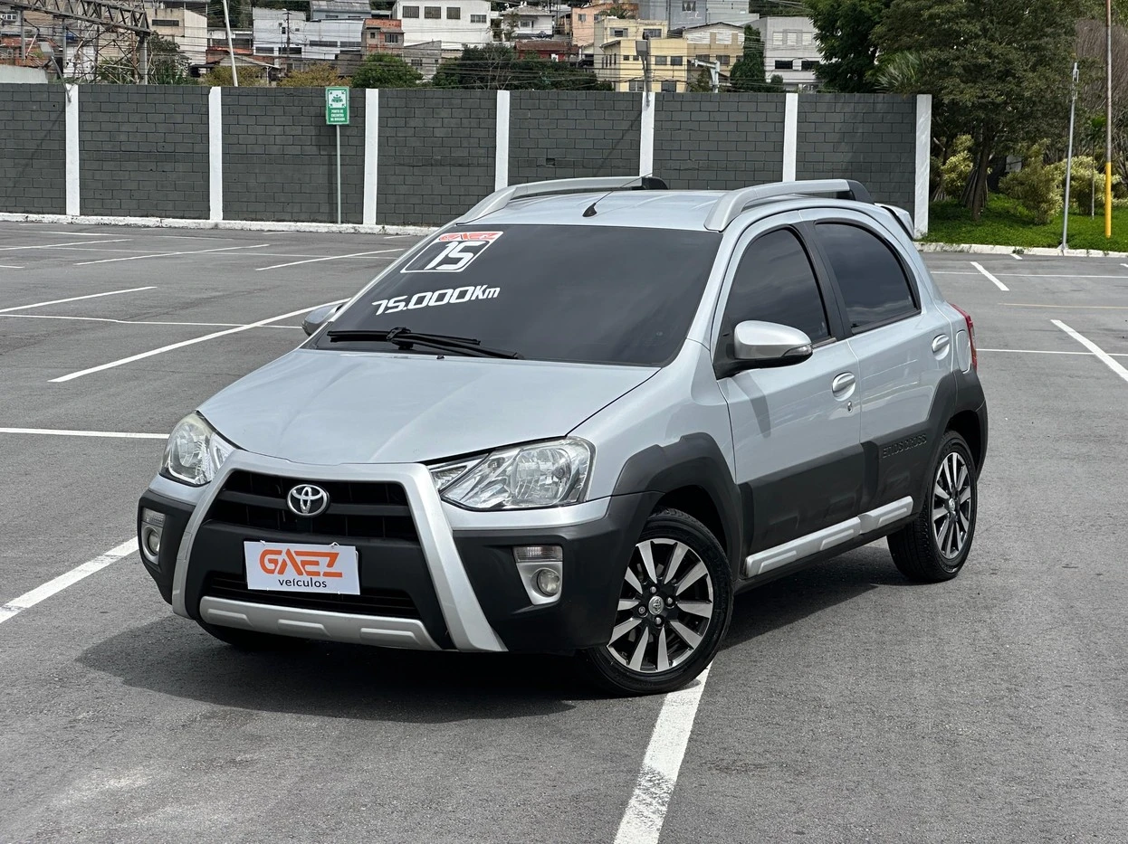 TOYOTA ETIOS CROSS