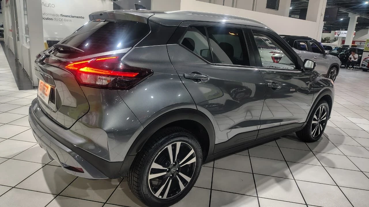 NISSAN KICKS