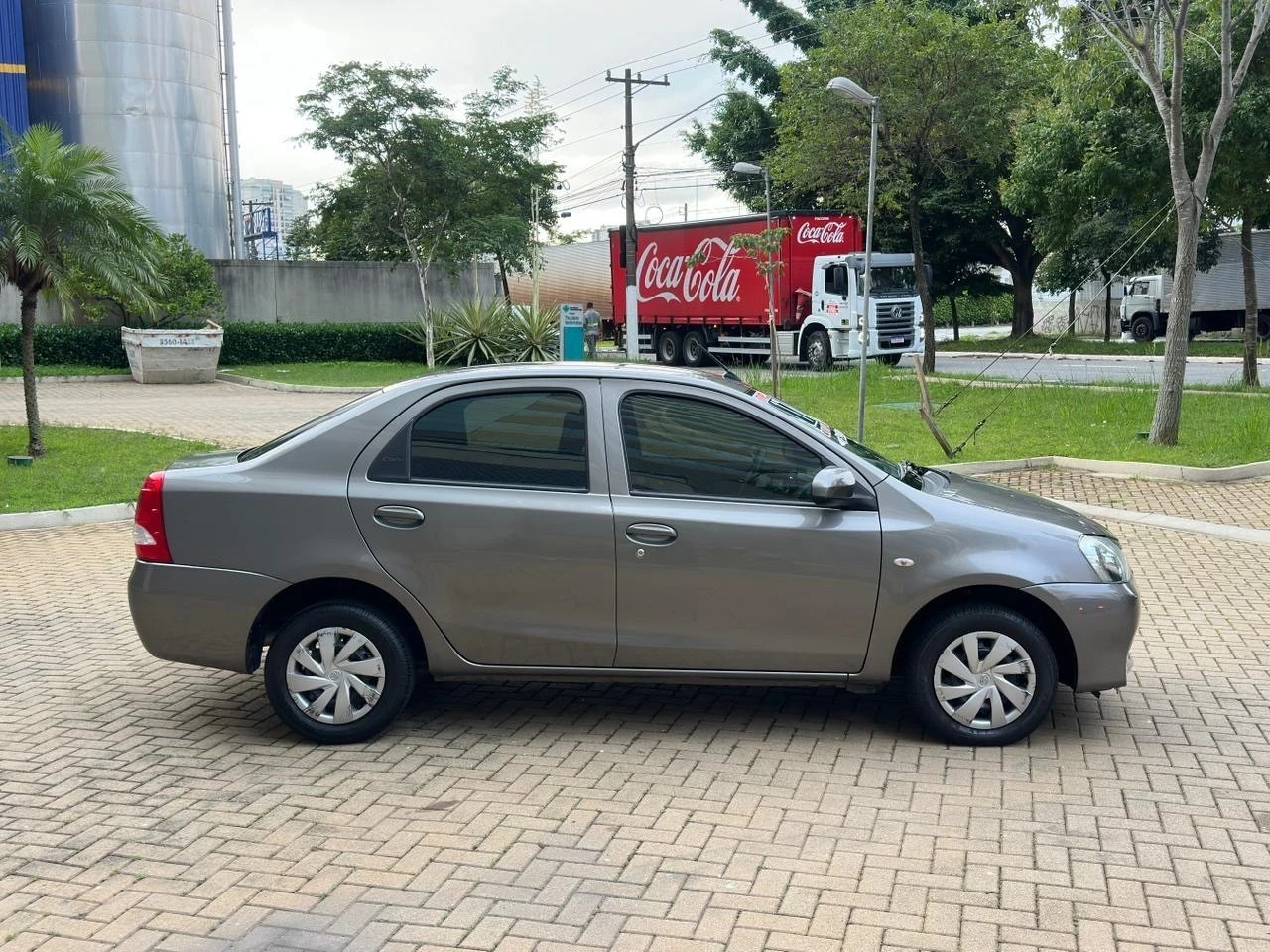 TOYOTA ETIOS
