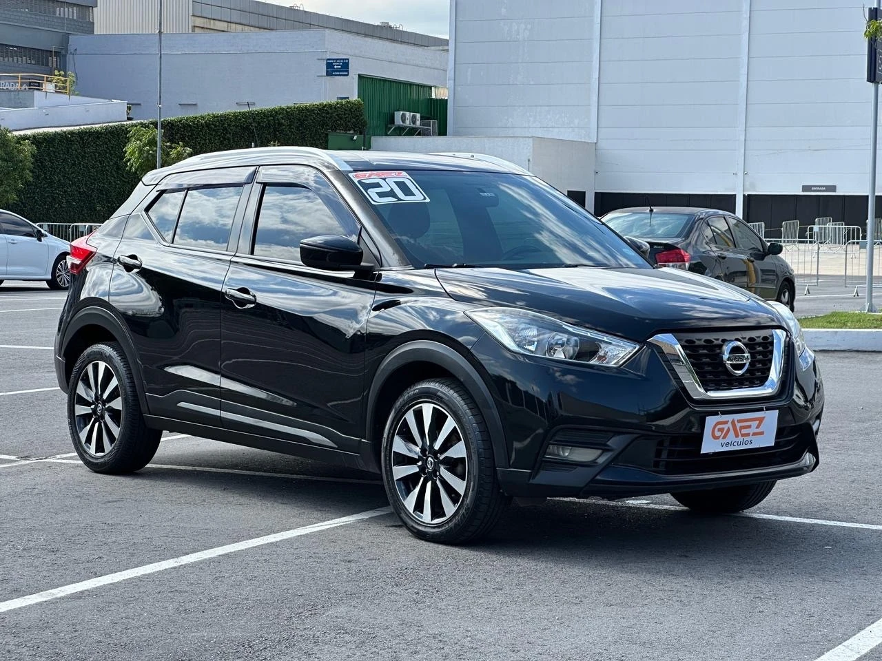 NISSAN KICKS