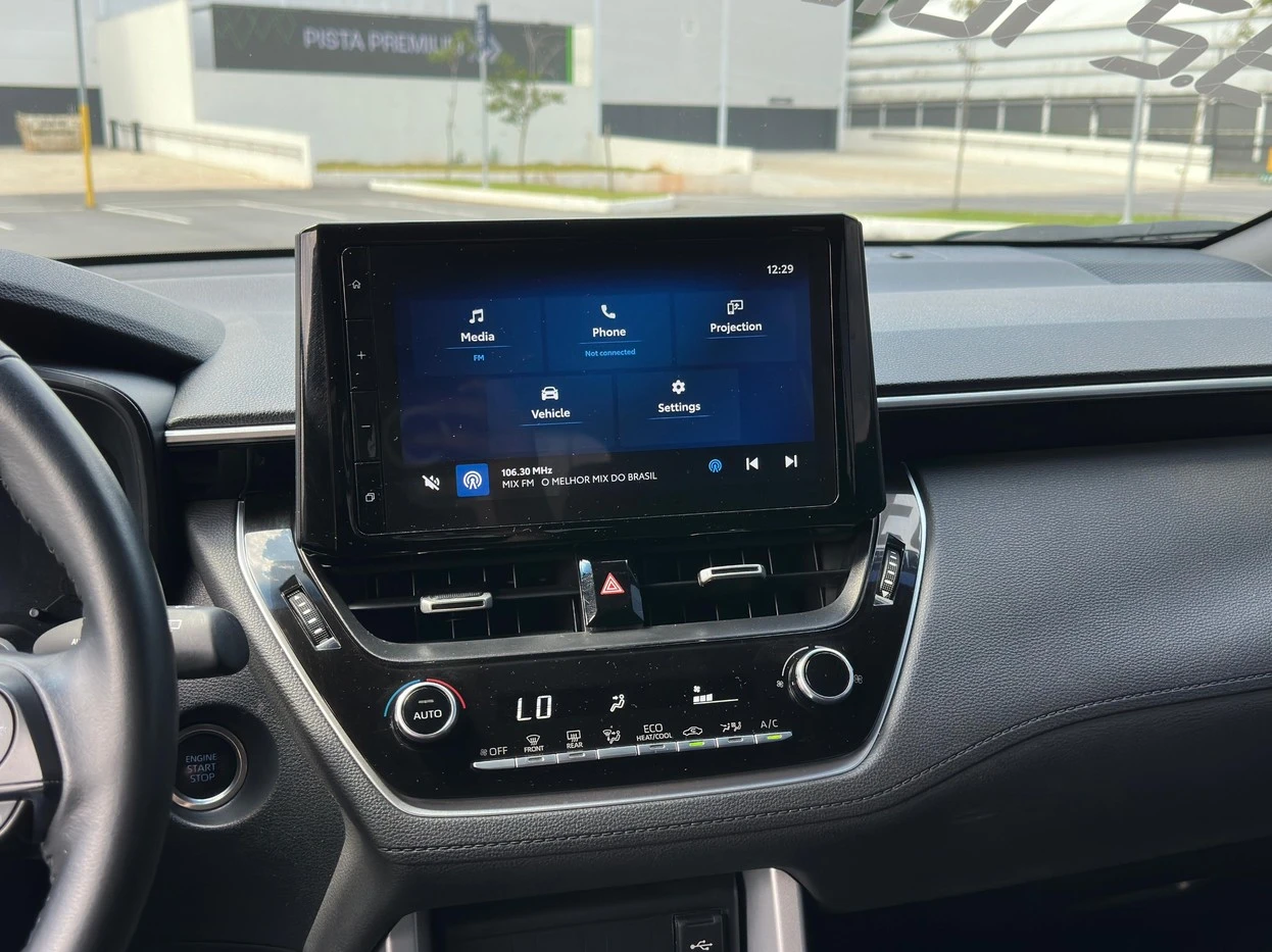 TOYOTA COROLLA CROSS