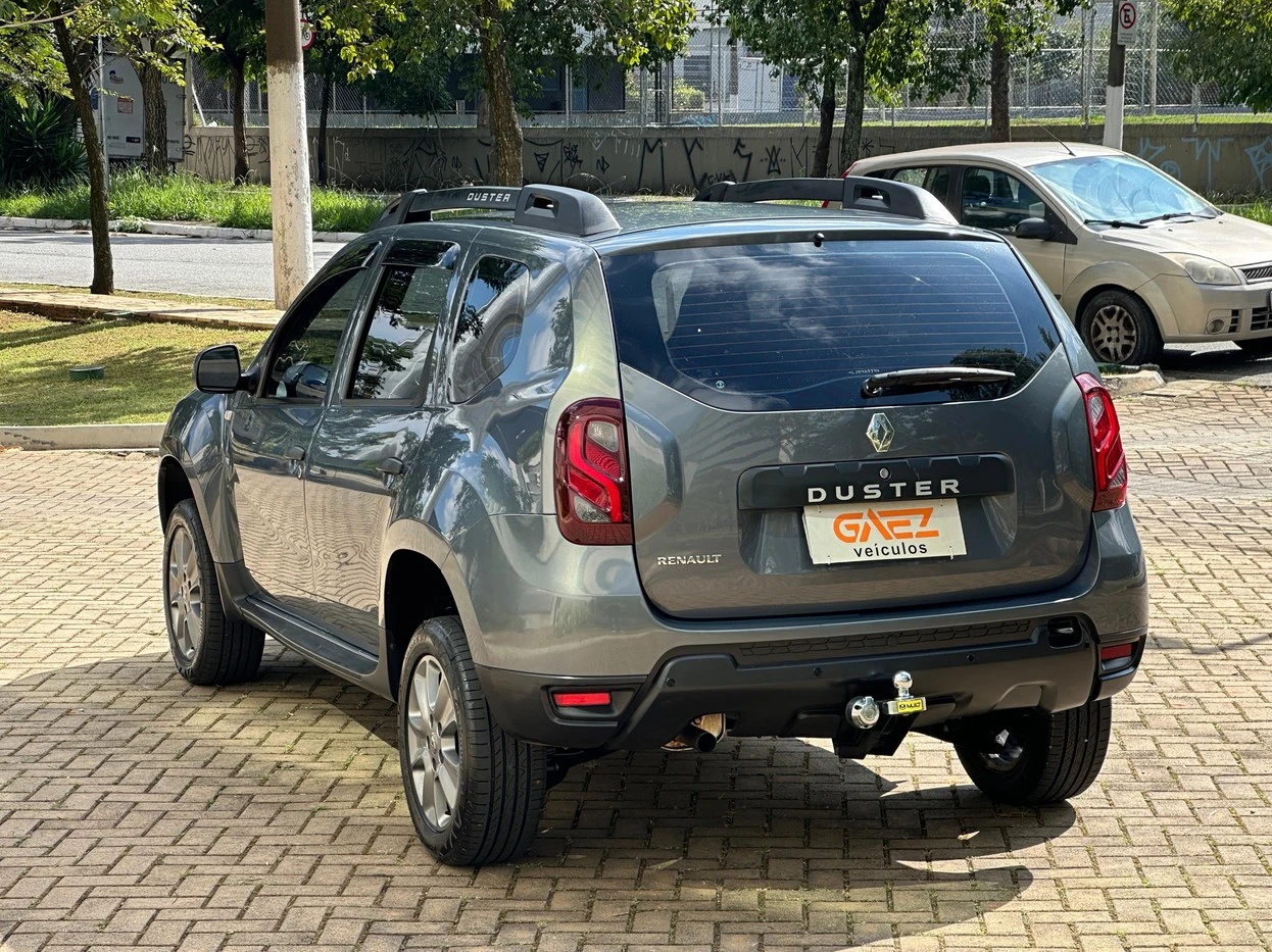 RENAULT DUSTER