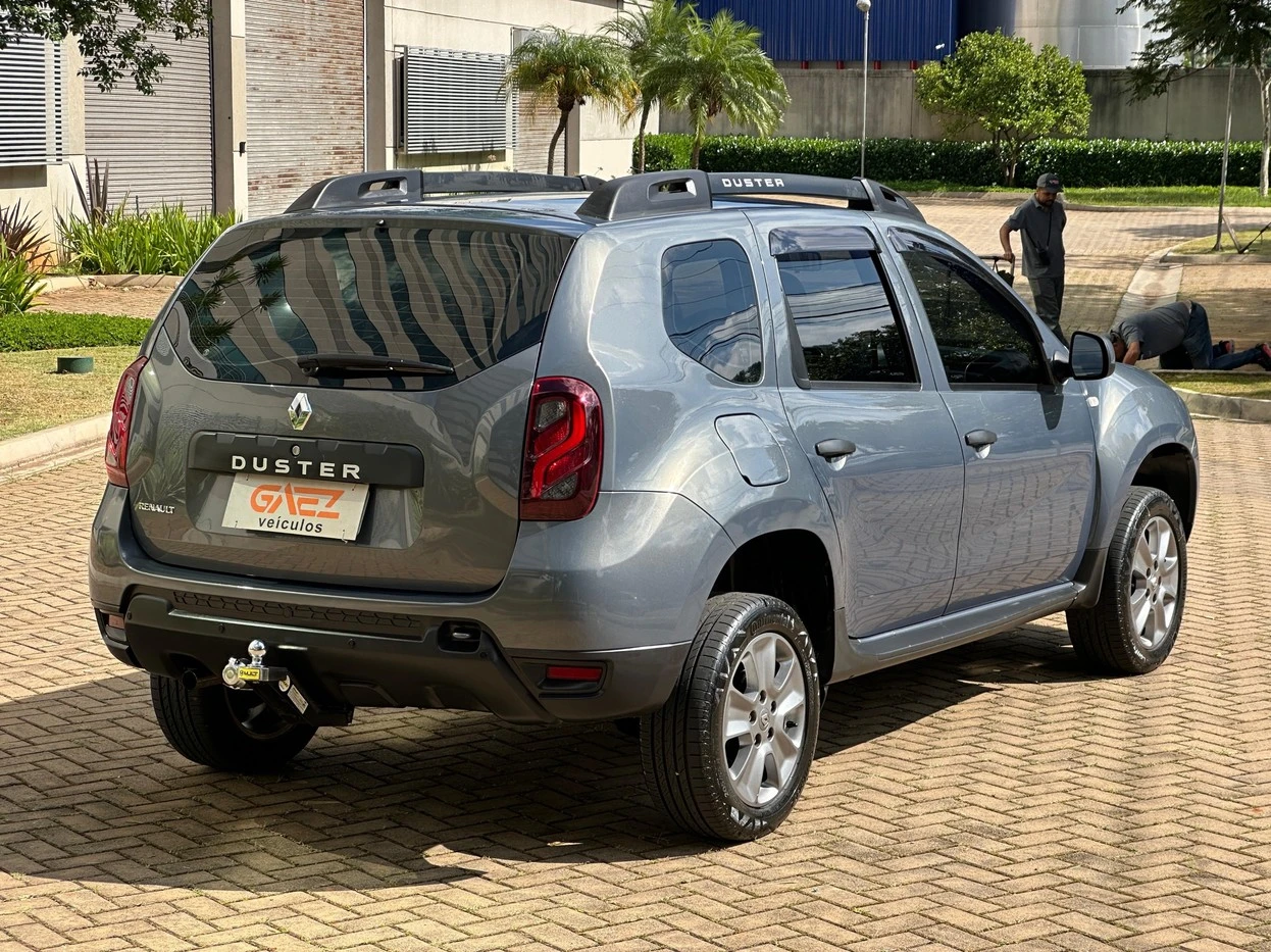 RENAULT DUSTER