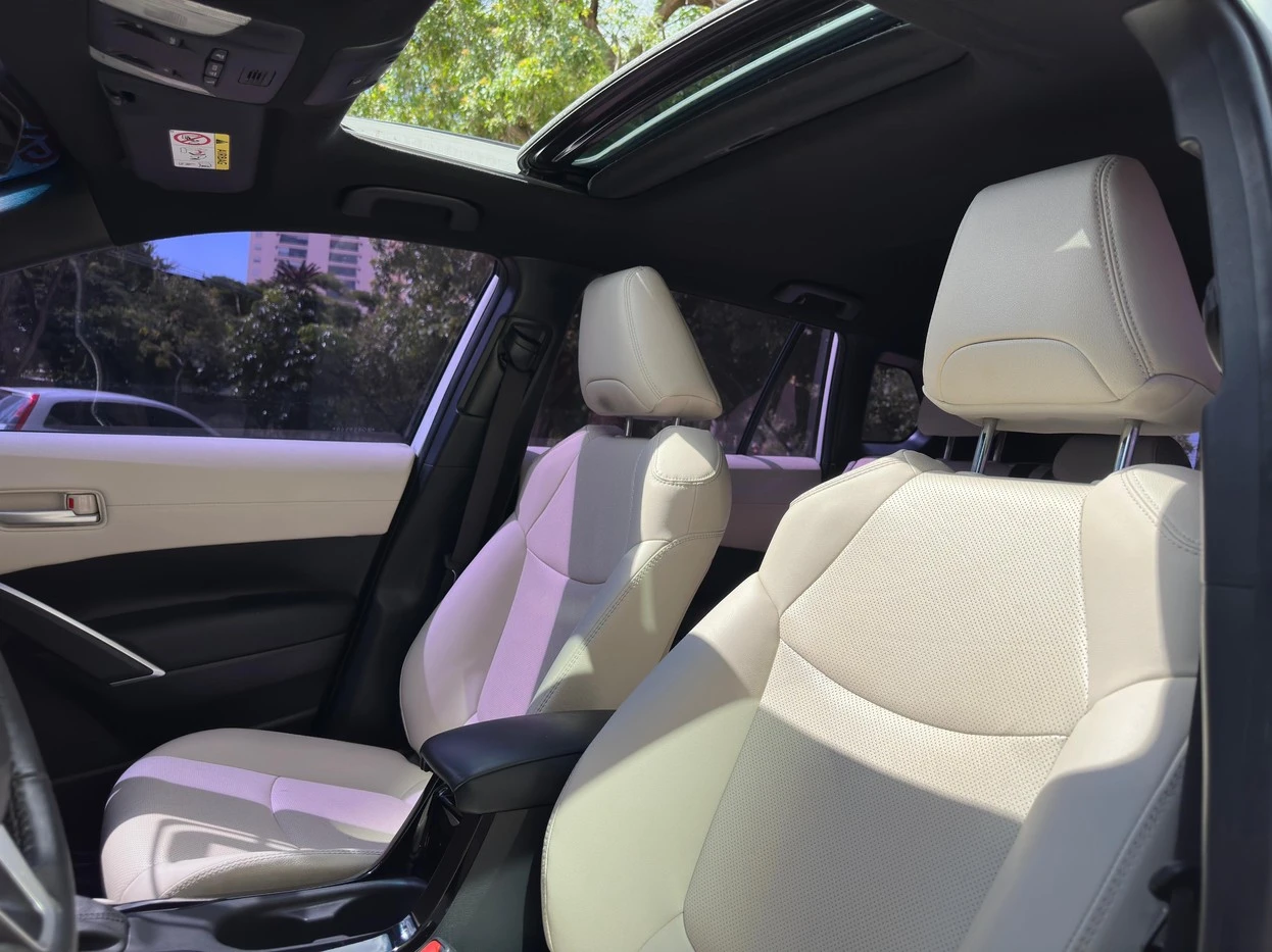 TOYOTA COROLLA CROSS