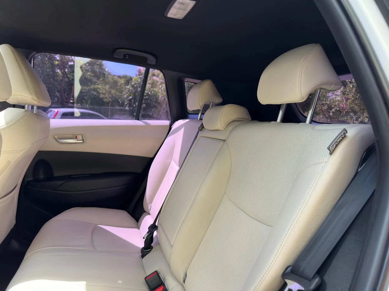 TOYOTA COROLLA CROSS