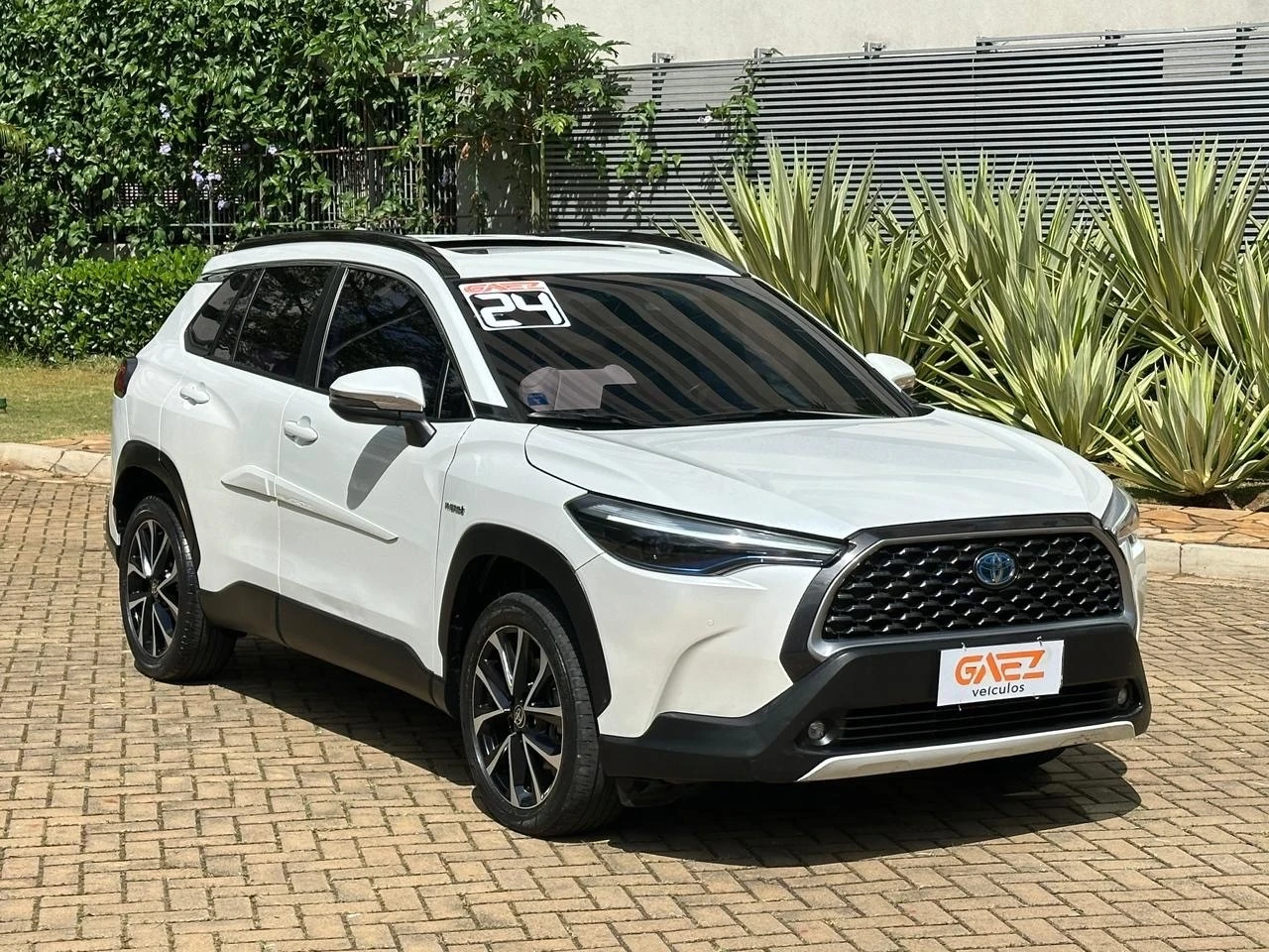 TOYOTA COROLLA CROSS