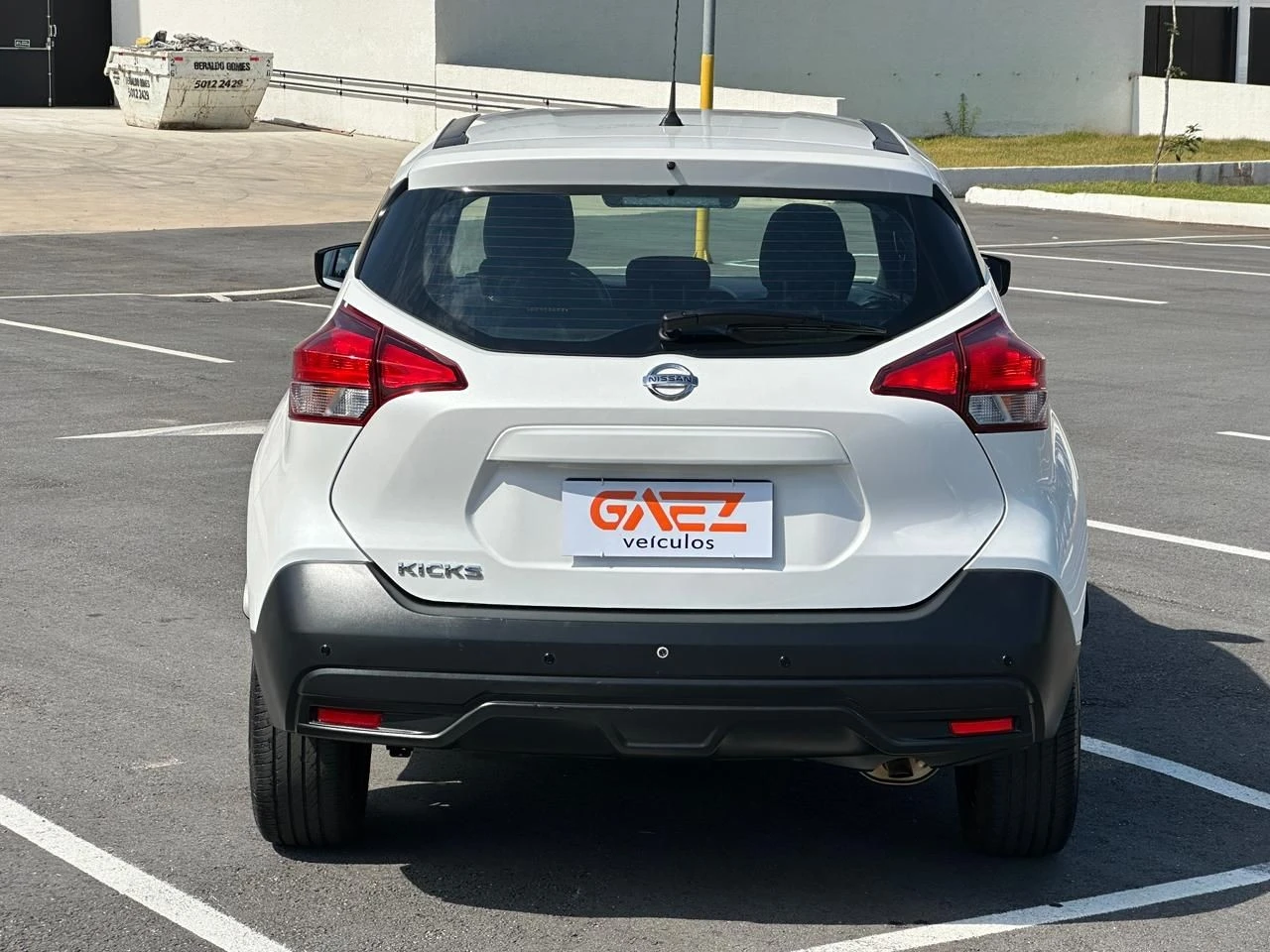 NISSAN KICKS