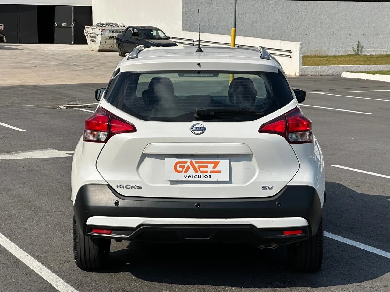 NISSAN KICKS