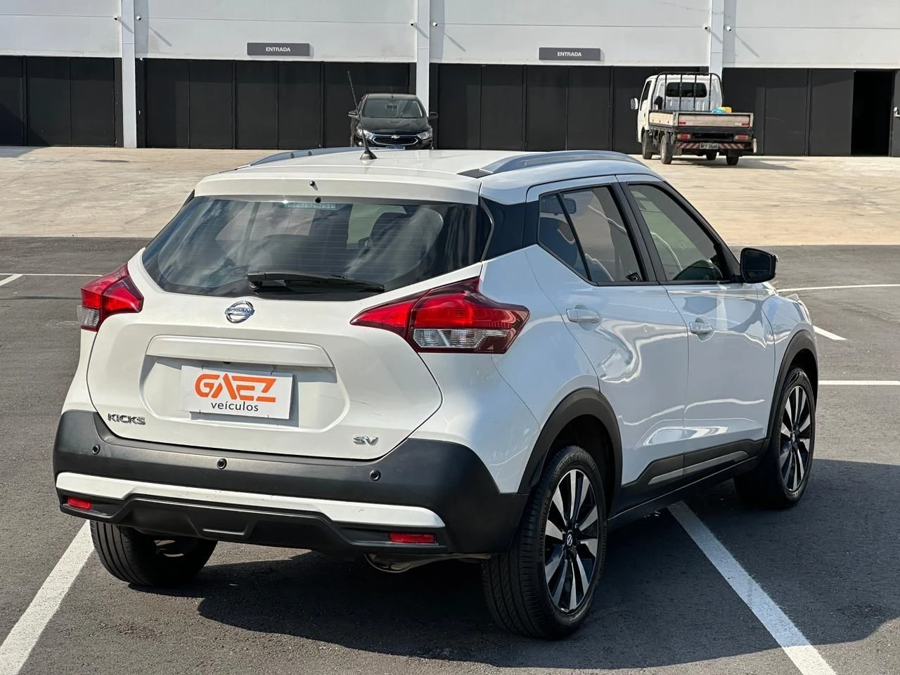 NISSAN KICKS