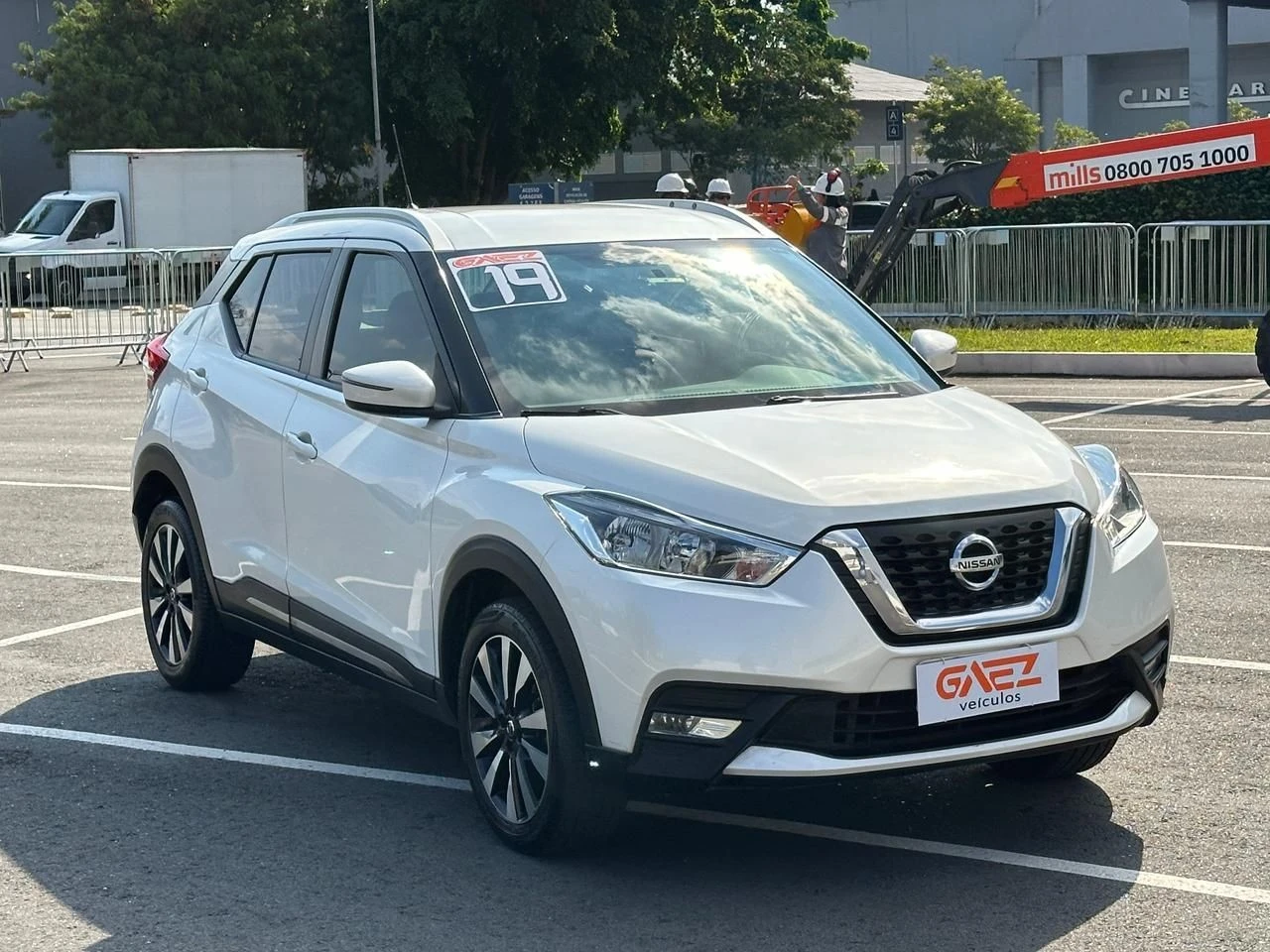 NISSAN KICKS