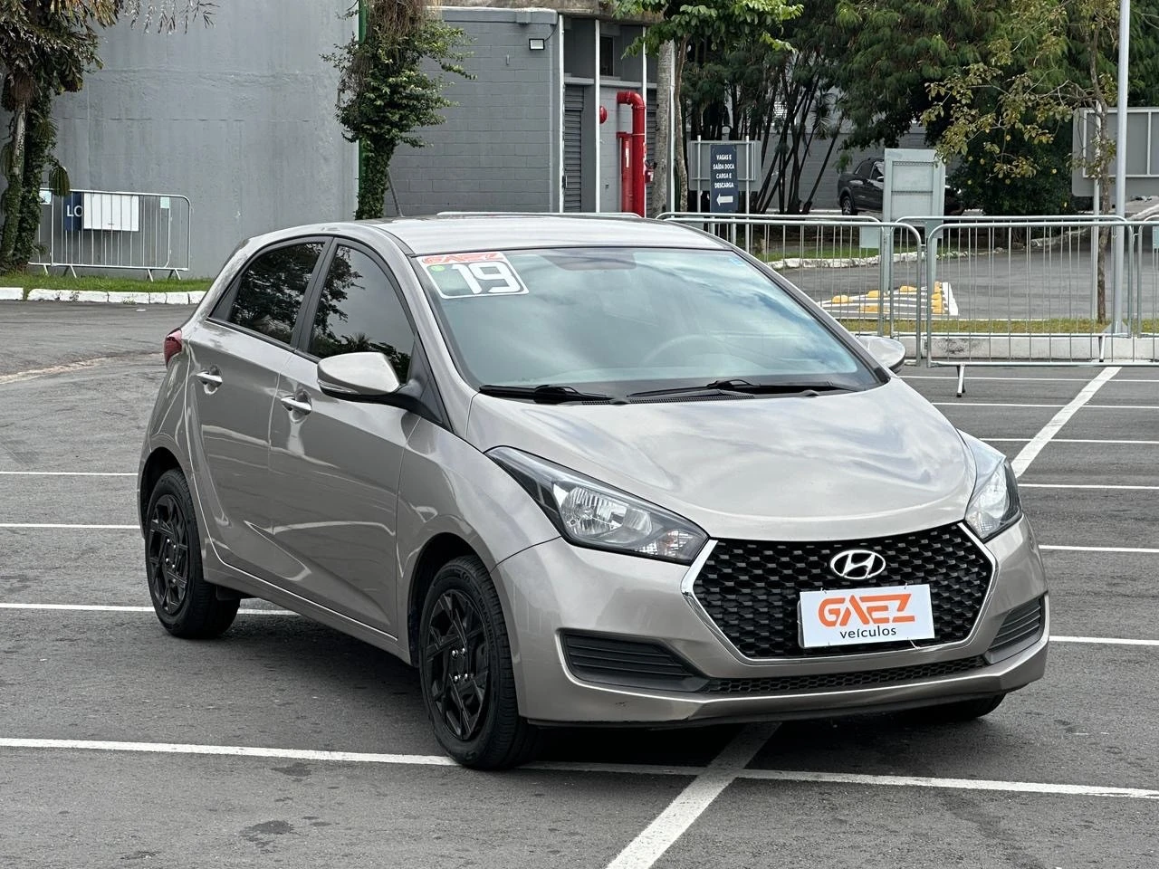 HYUNDAI HB20