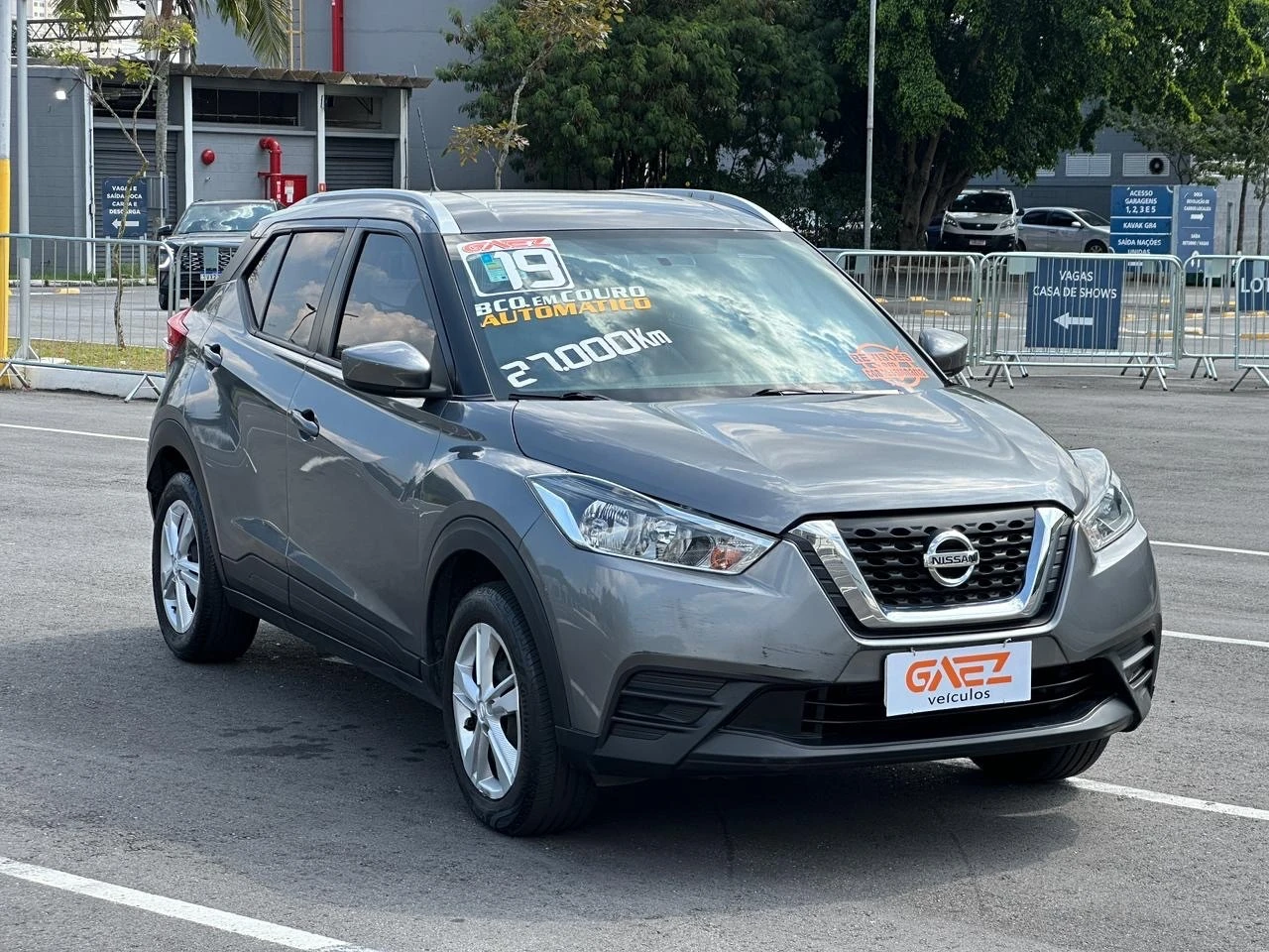 NISSAN KICKS
