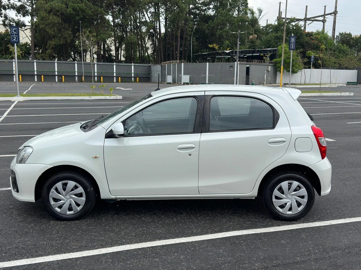 TOYOTA ETIOS