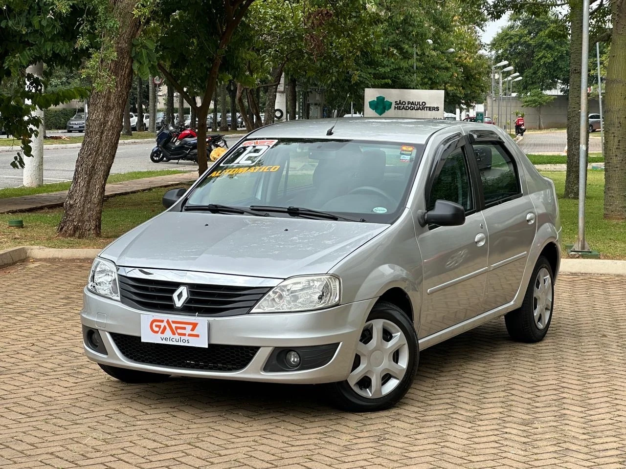 RENAULT LOGAN