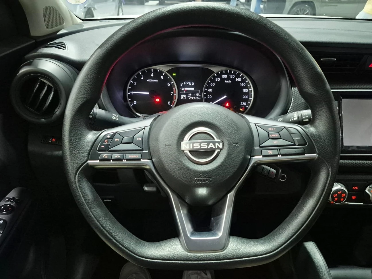 NISSAN KICKS