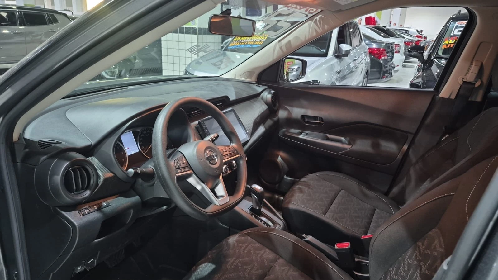 NISSAN KICKS