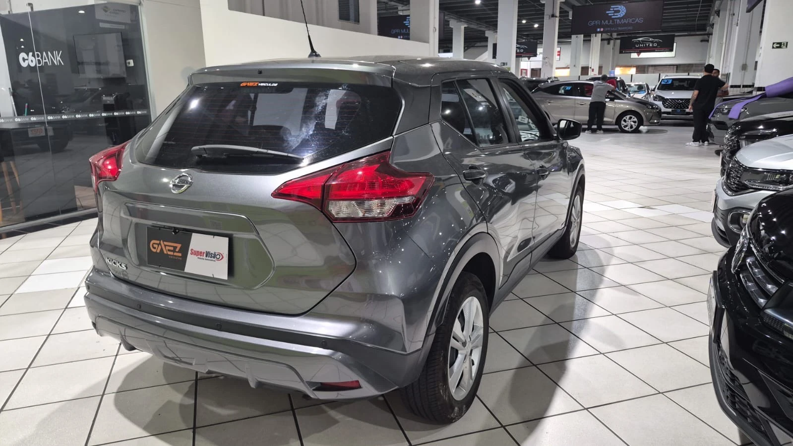 NISSAN KICKS