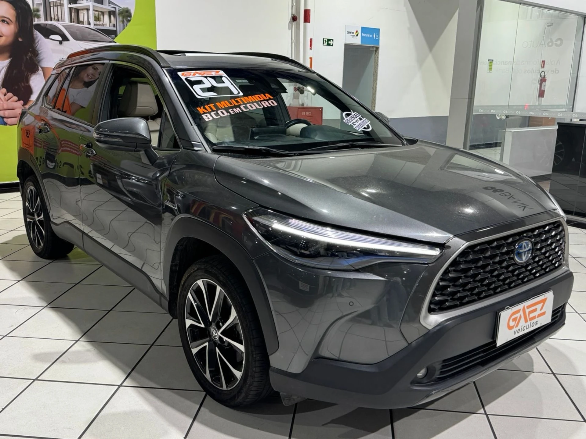 TOYOTA COROLLA CROSS