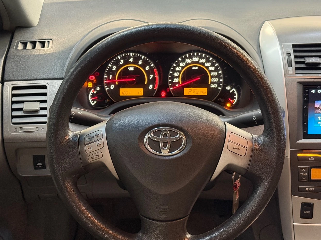 TOYOTA COROLLA