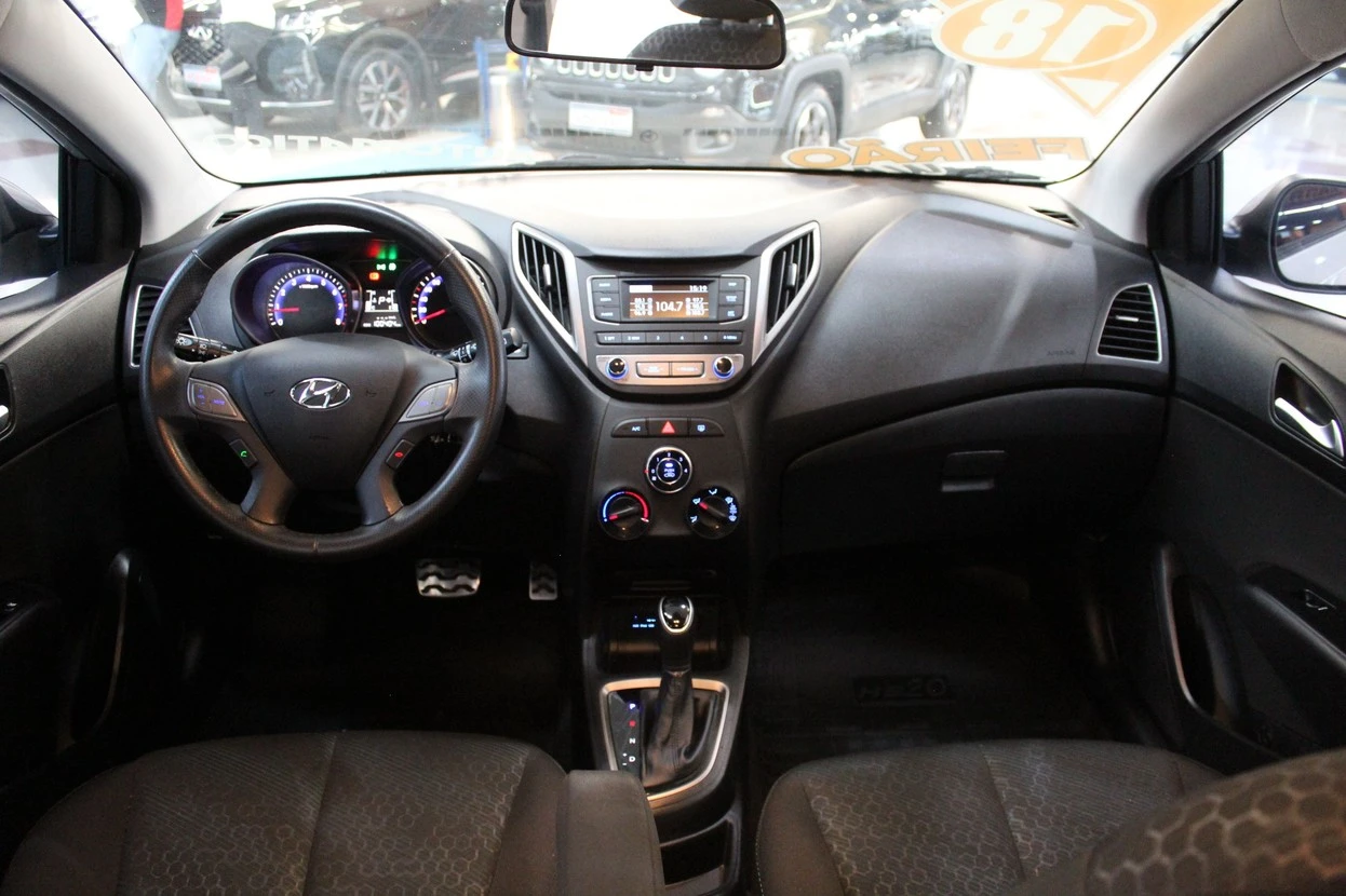 HYUNDAI HB20X