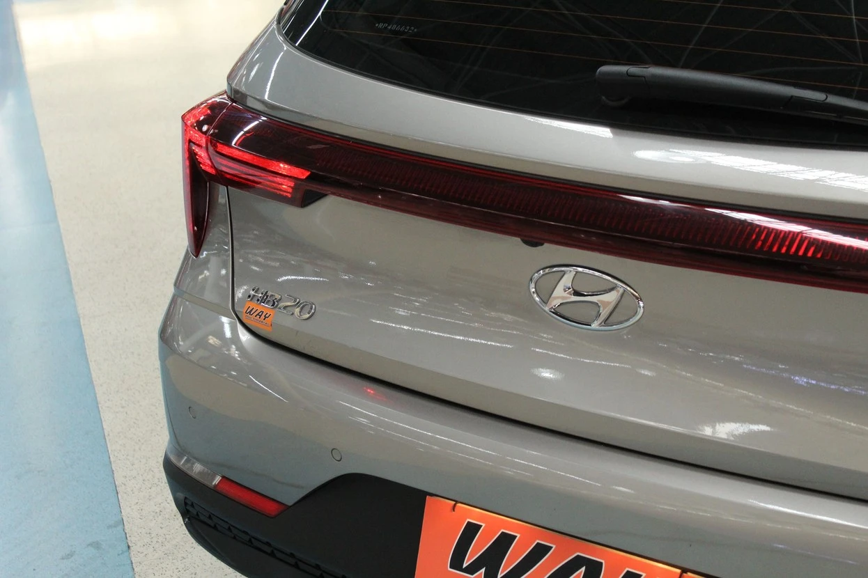 HYUNDAI HB20