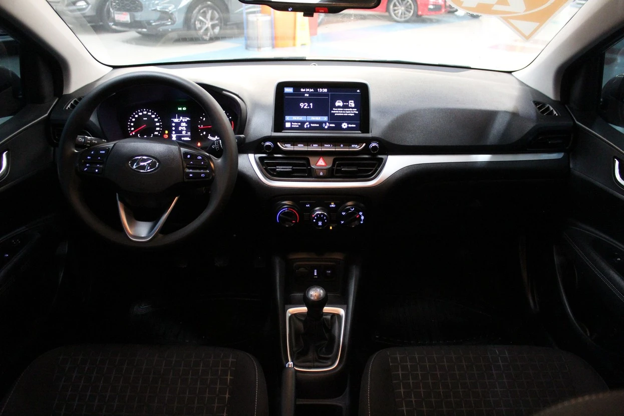 HYUNDAI HB20