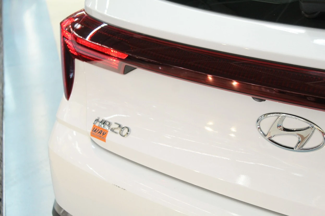 HYUNDAI HB20