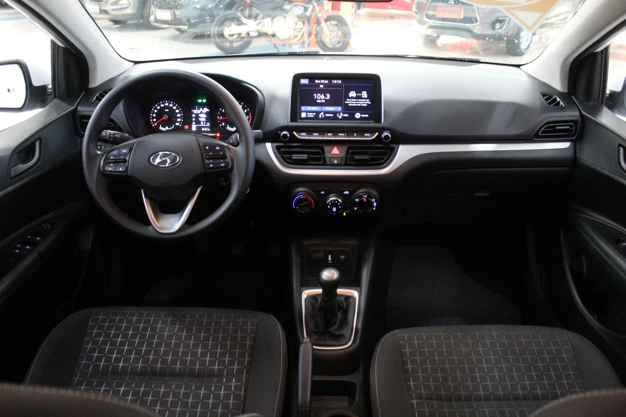 HYUNDAI HB20
