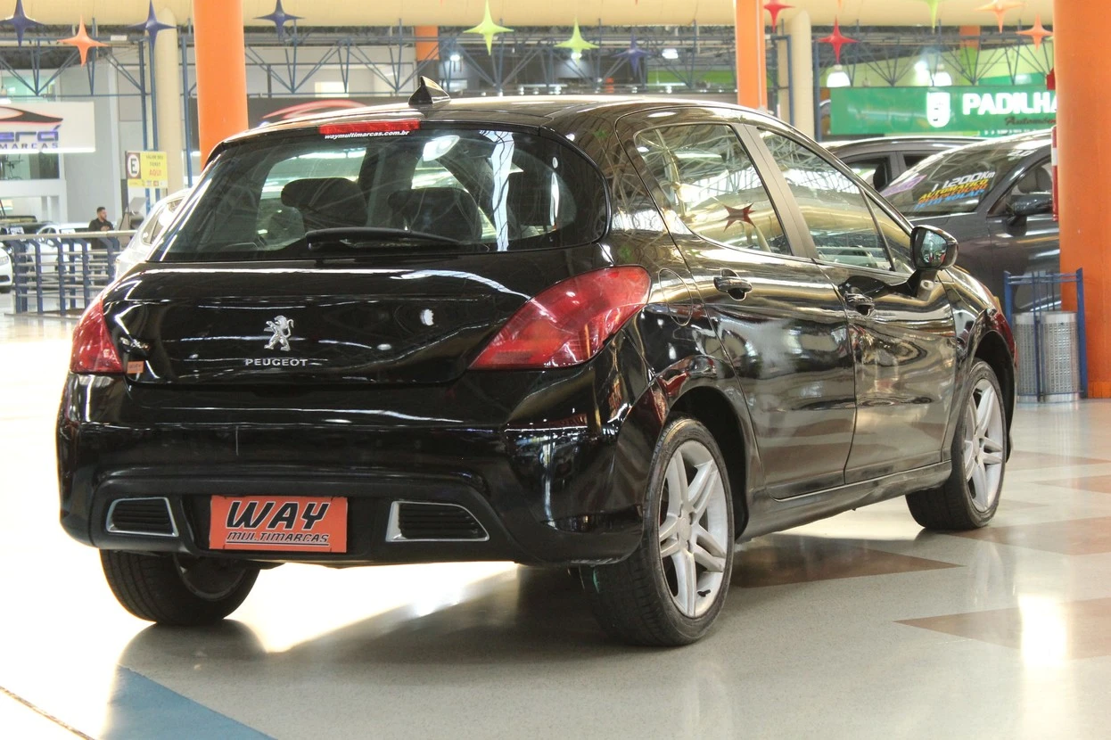 PEUGEOT 308