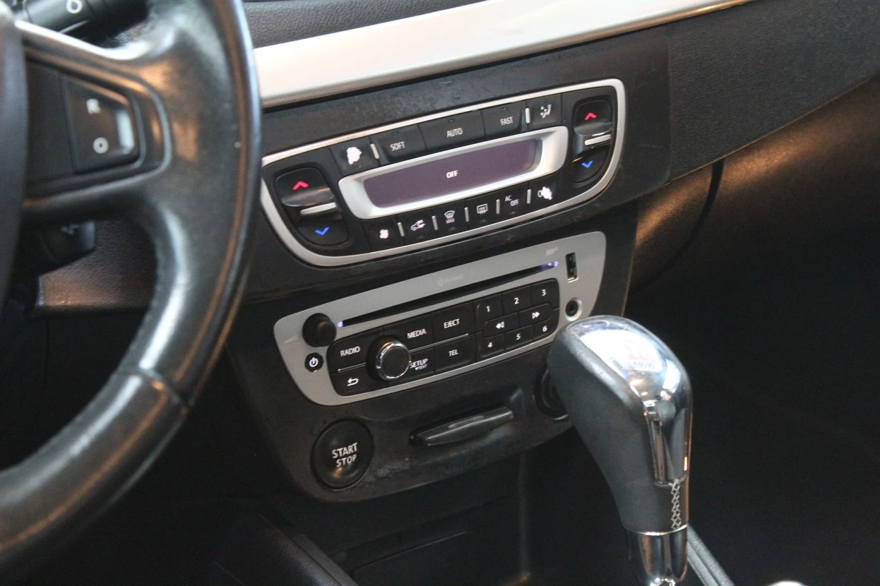 RENAULT FLUENCE