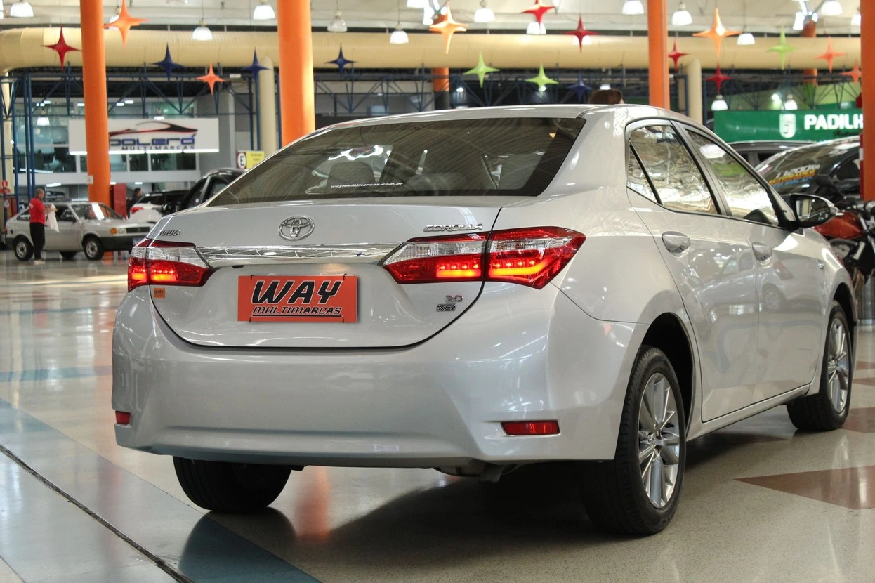 TOYOTA COROLLA