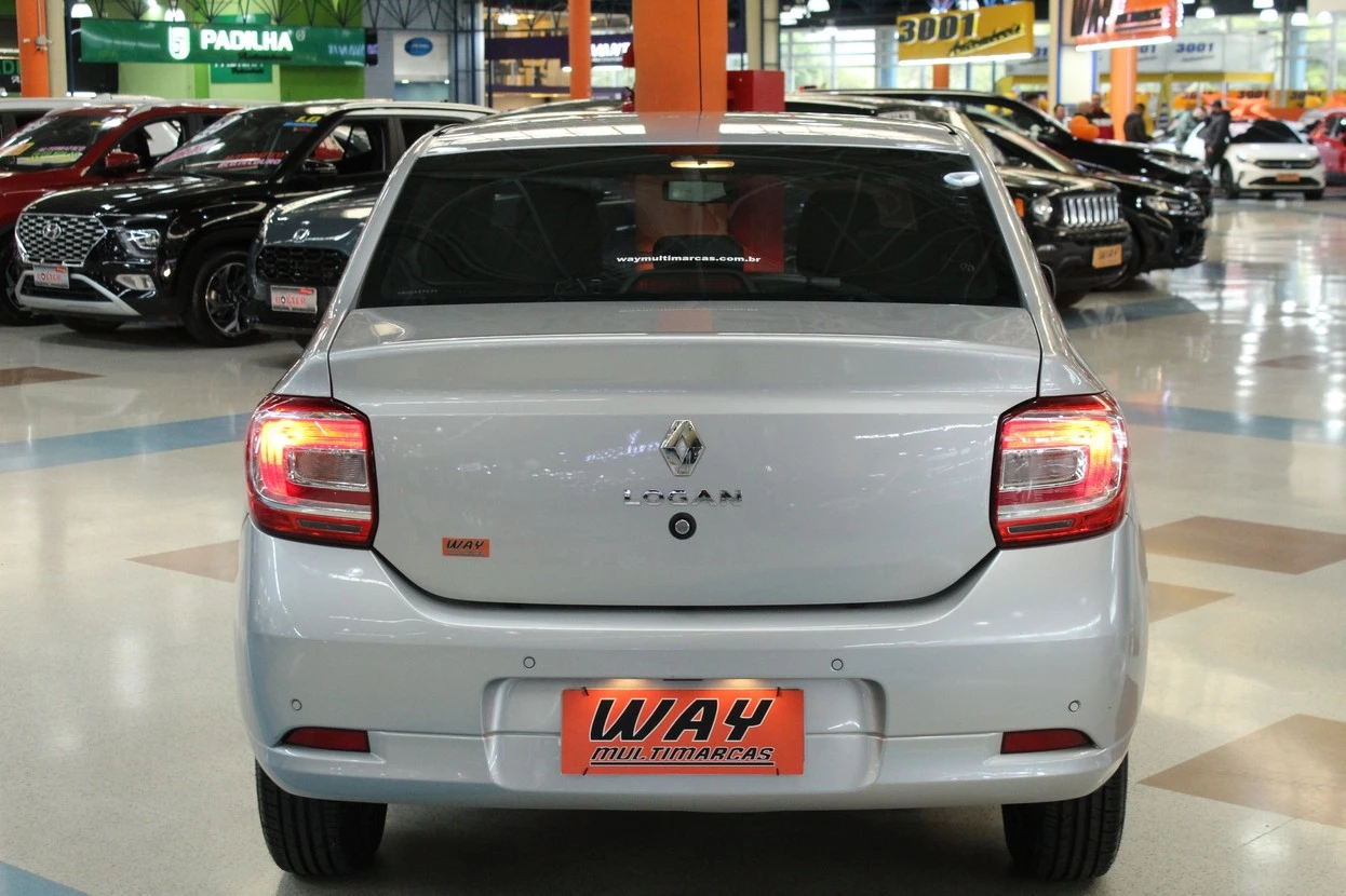 RENAULT LOGAN