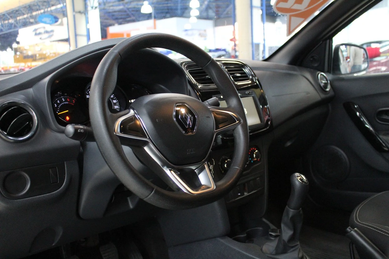 RENAULT LOGAN