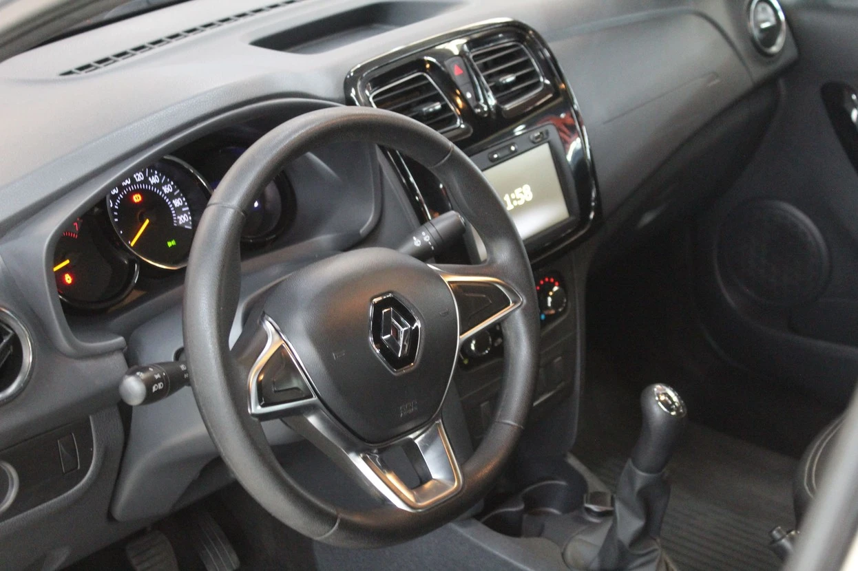 RENAULT LOGAN