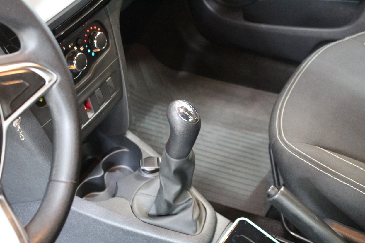RENAULT LOGAN