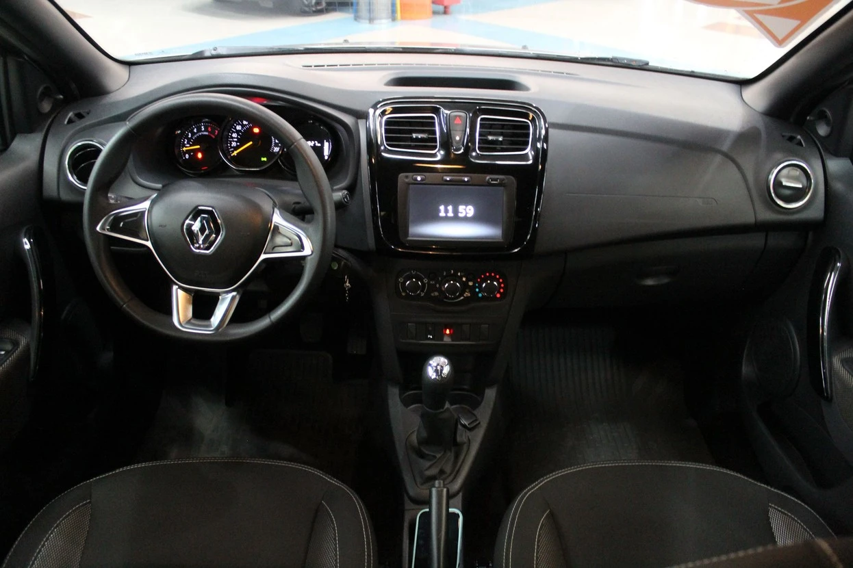 RENAULT LOGAN