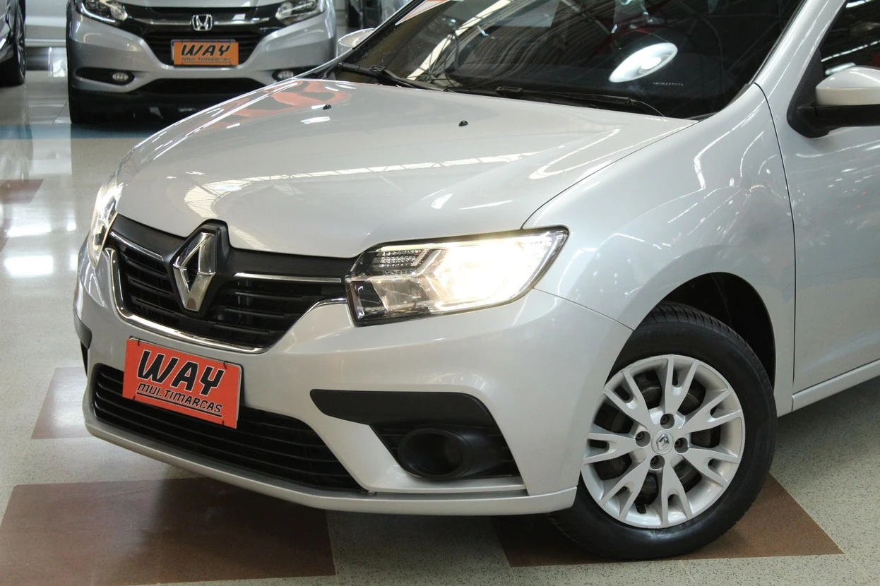 RENAULT LOGAN