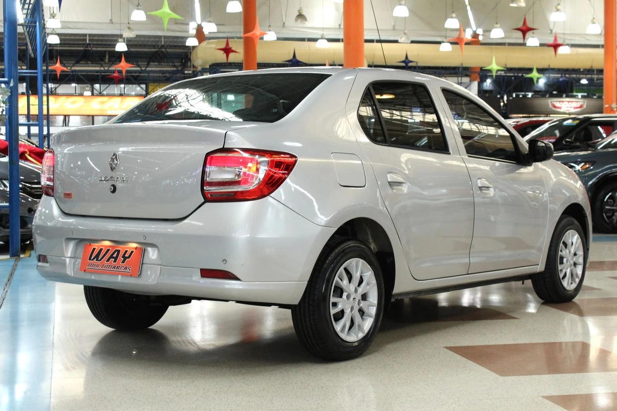 RENAULT LOGAN