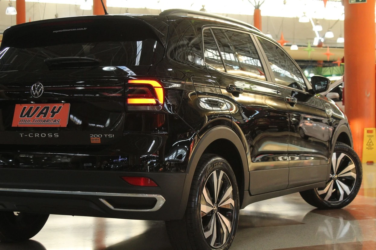 VOLKSWAGEN T-CROSS