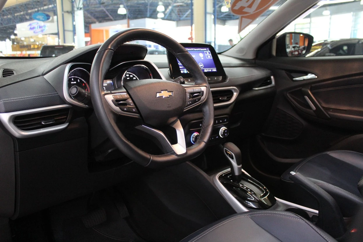 CHEVROLET TRACKER