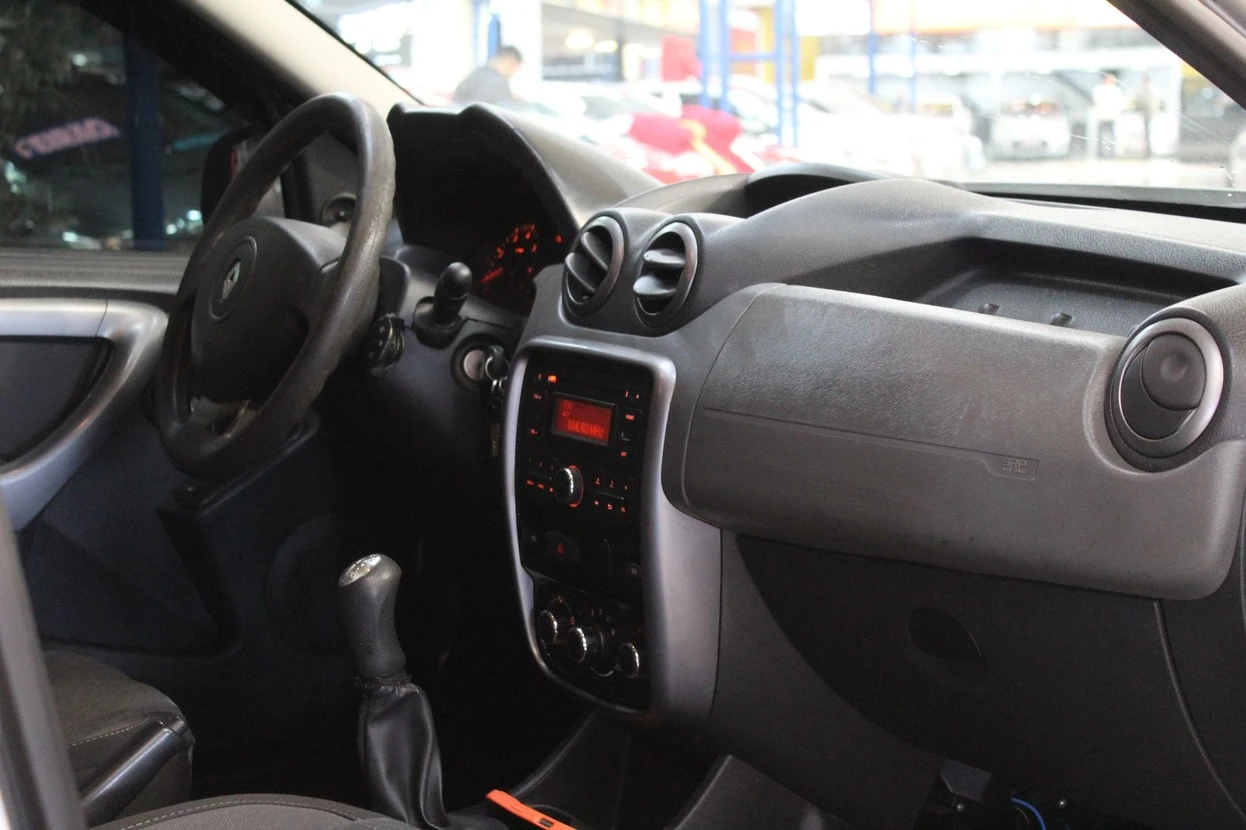 RENAULT DUSTER