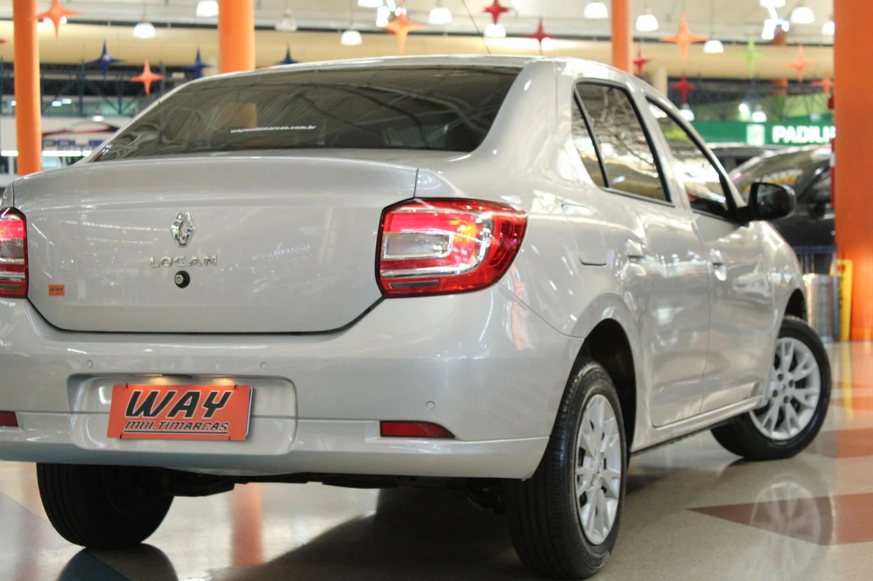RENAULT LOGAN