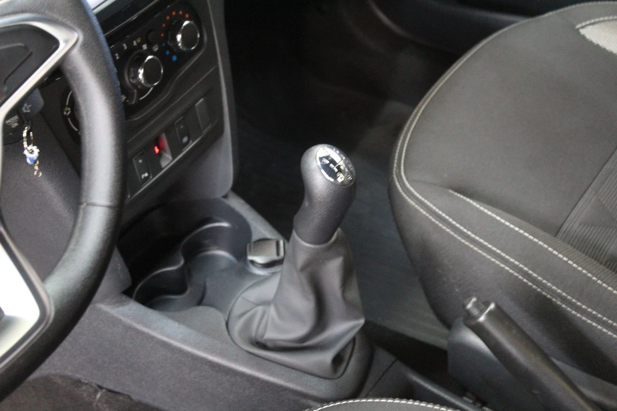 RENAULT LOGAN