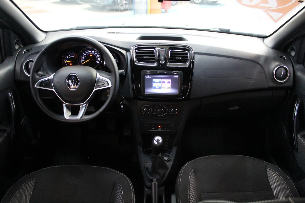 RENAULT LOGAN