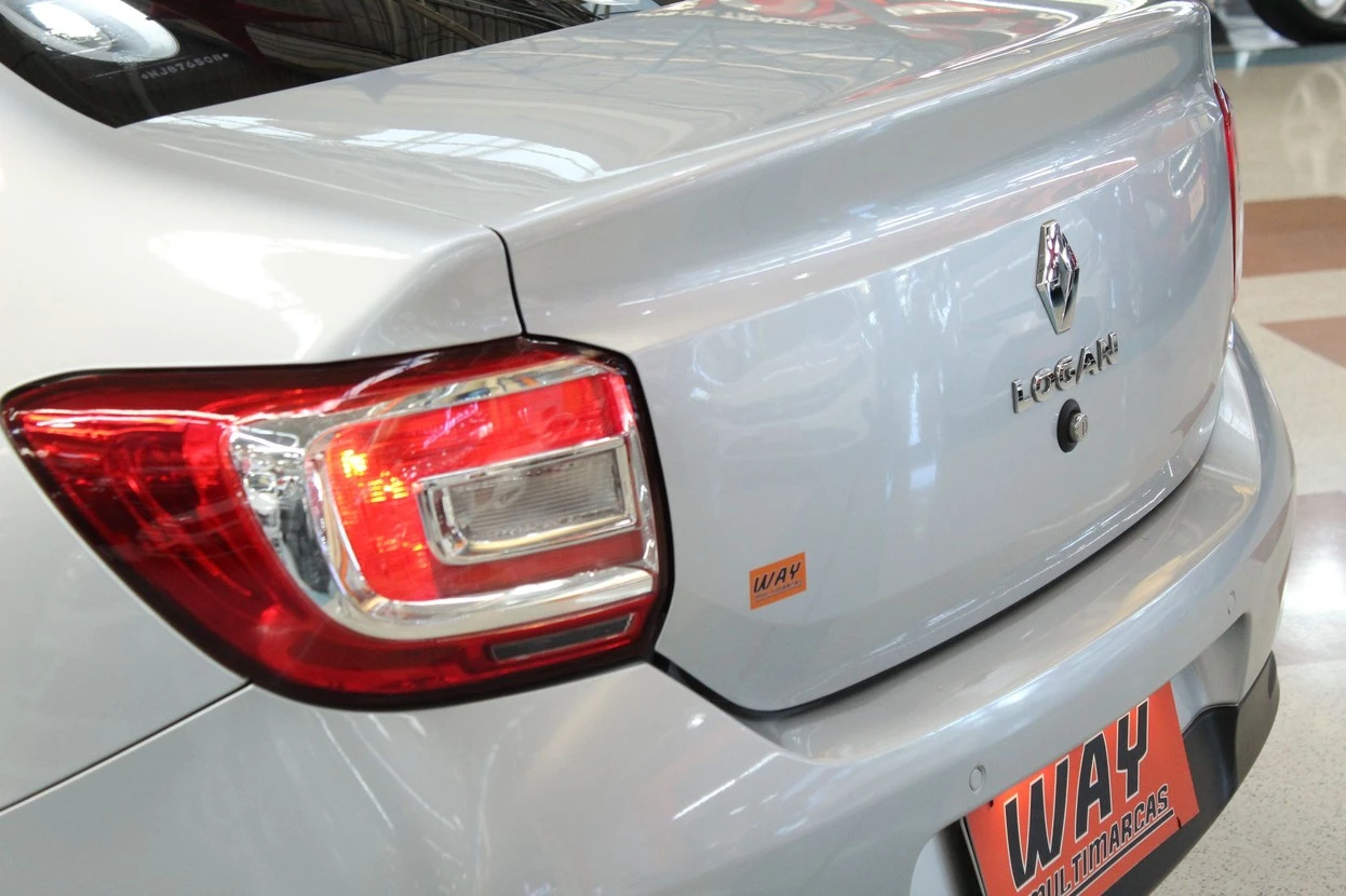 RENAULT LOGAN
