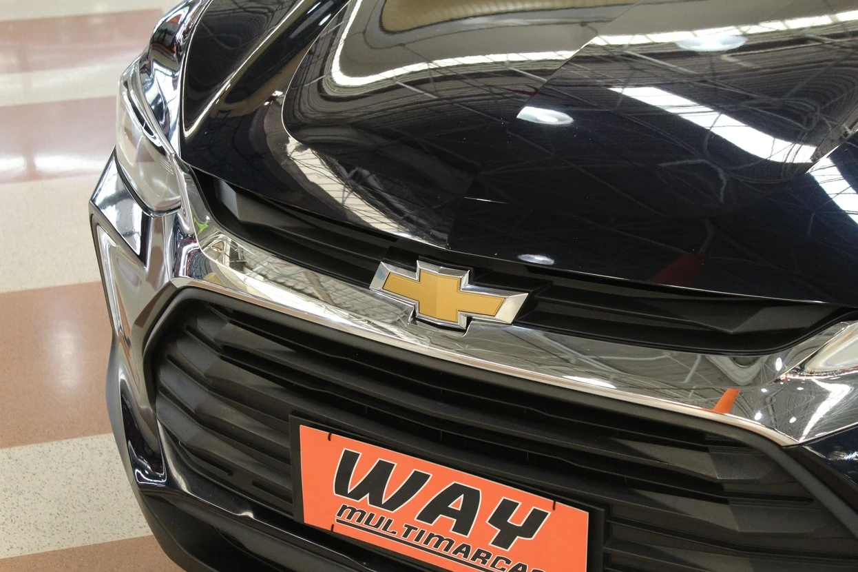 CHEVROLET TRACKER
